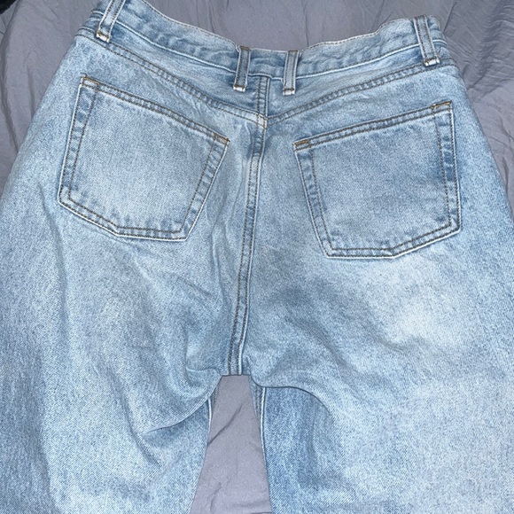 I think they fit more like mom jeans - Picture 3 of 3